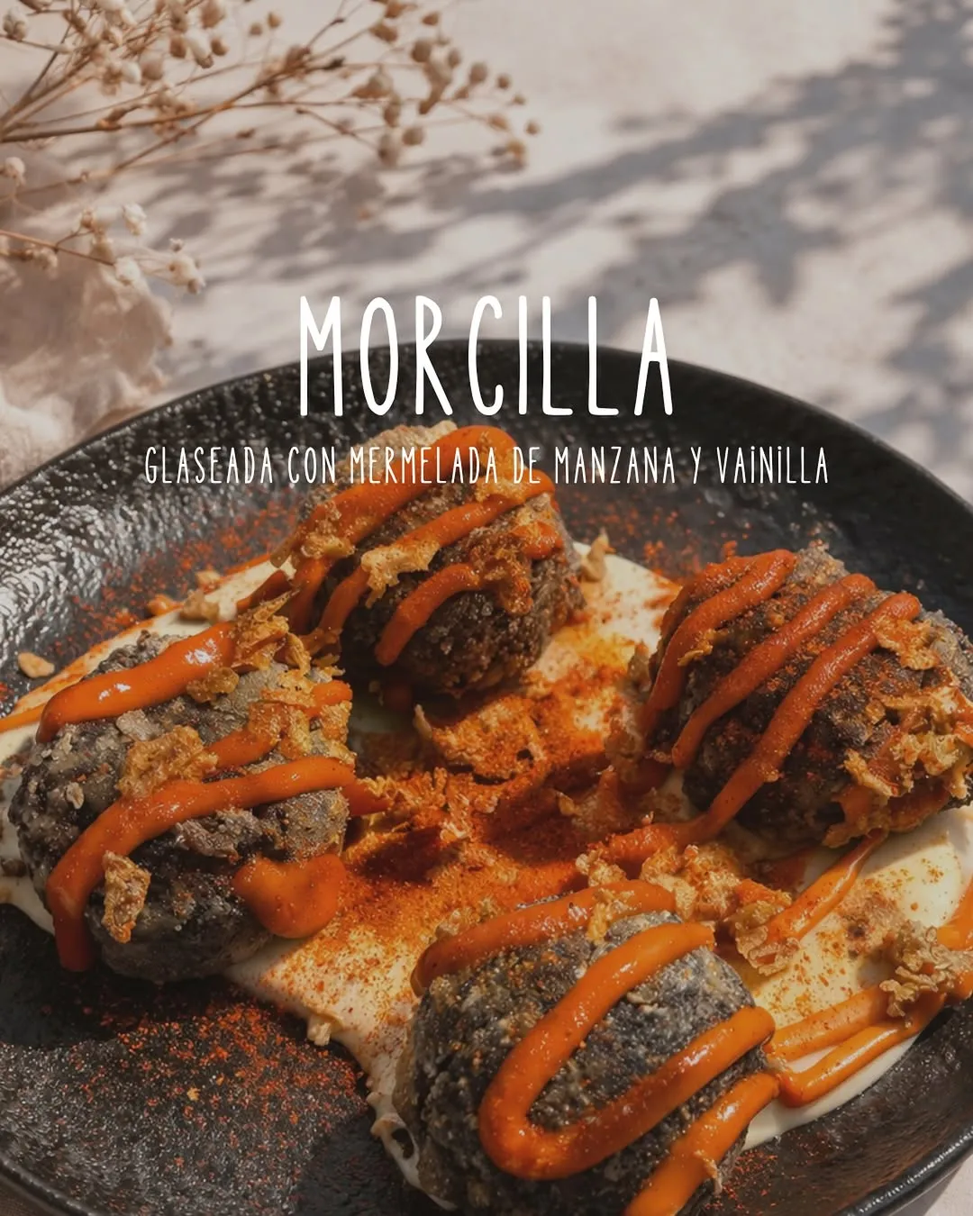Morcilla glaseada con mermelada de manzana y vainilla